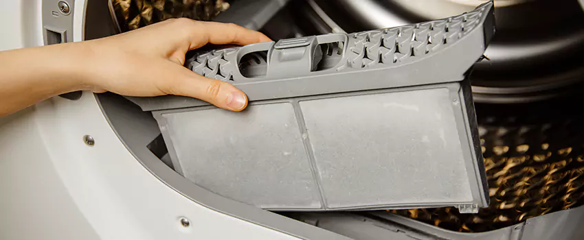 Signs Of A Clogged Dryer Lint Trap in Florence, Alabama